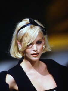 Valentino 1995 Haute Couture 61.jpg