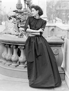 Valentino Fall 1986 RTW Collection Advance.webp