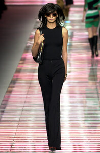 Versace 2001 Women RTW 8.jpg