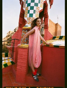 Vogue Spain 02.2026_17.jpg