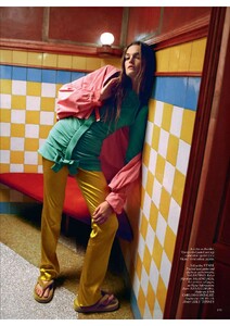 Vogue UK 02-2026 _10.jpg