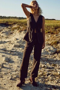 YFB_0113 Loa Vest Black Olive Pigment.jpg