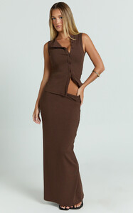 YasminC - Showpo - Brittany_Two_Piece_Set_-_Ribbed_Skirt_Set_in_Chocolate0005.jpg