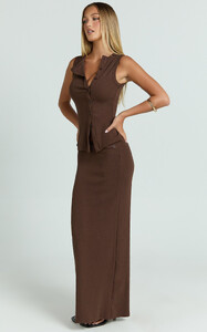 YasminC - Showpo - Brittany_Two_Piece_Set_-_Ribbed_Skirt_Set_in_Chocolate0006.jpg