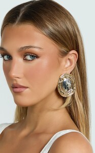 YasminC - Showpo - Isabella_Statement_Oval_Earrings_in_Gold_1.jpg