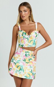 YasminC - Showpo - Janice_Top_-_Bustier_Crop_Top_in_Le_Citron_0005.jpg