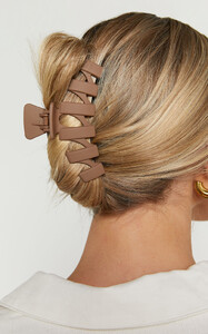 YasminC - Showpo - Kristi_Hair_Clip_in_Chocolate_Brown_2.jpg
