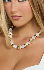 YasminC - Showpo - Marielle_Chunky_Pearl_and_Gold_Necklace_in_Gold_2.jpg