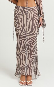 YasminC - Showpo - Rita_Maxi_Skirt_-_Low_Waist_Fit_And_Flare_Skirt_in_Abstract_Zebra_Print__0004.jpg