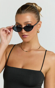 YasminC - Showpo - Yvette_Sunglasses_-_Cat_Eye_Sunglasses_in_Black_1.jpg