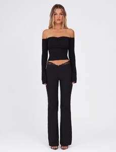 YasminC - TMist - TM16782_LILYANNALONG_SLEEVETOP_BLACK.jpg