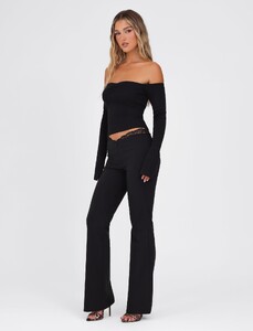 YasminC - TMist - TM16782_LILYANNALONG_SLEEVETOP_BLACK_-6.jpg