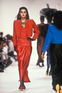 Yves Saint Laurent SS 1990 269.jpg