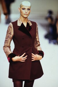 alberta-ferretti-fw-94-7.jpg