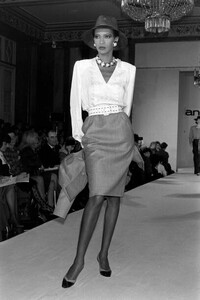 amaaliaV-Andre Laug-s-s1986-FW87  (3).jpg