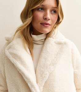 cream-collared-long-sleeve-borg-coat (1).jpg