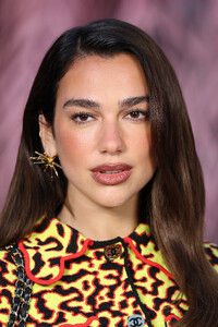 dua-lipa-5.jpg