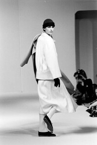 duv-Cerruti 1881 (Nino Cerruti) Spring 1989 - Ph.Victor Virgile (2).jpg