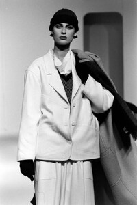 duv-Cerruti 1881 (Nino Cerruti) Spring 1989 - Ph.Victor Virgile (3).jpg