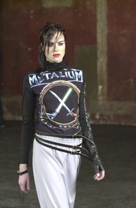 liz peace lv008-.jpg