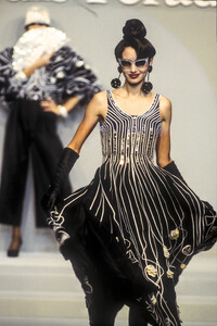 nina hersen lf9313.jpg