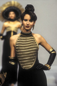 nina hersen lf9329-.jpg