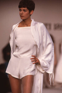 rawlinson-Cerruti 1881rtw SpringSummer 1990 (1).jpg