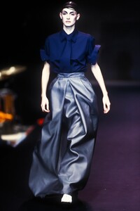 salmon f97balenciaga-40.jpg