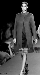 salmon f97carolinaHerrera-01.jpg