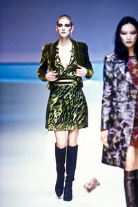 salmon f97valentino-138.jpg