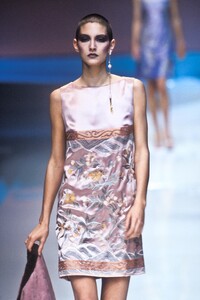 salmon f97valentino-176.jpg