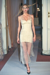 salmon s97chanel-HC-185.jpg