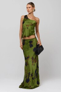 sarah-skirt-in-evergreen-8879997.jpg