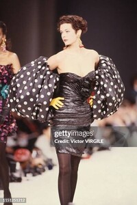 ungaro fw 1989.jpg