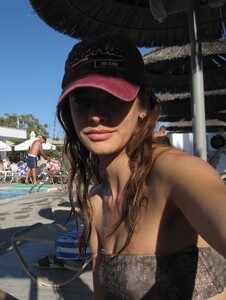 victoriarjbz_3744127049687461433's2025-10-16-18.5.625 story.jpg