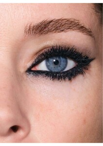 vogue fr 02.2026_10.jpg