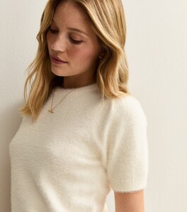 white-fluffy-knit-puff-sleeve-t-shirt (2).jpg