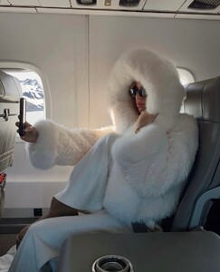 [2026.02.03] haileygrice_627320528_18560966425016781_5037143379069843987_n.jpg