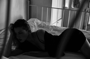 [2026.02.03] scarlett.mayer__625043845_18552879484016169_2928352978855464303_n.jpg