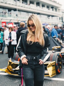 [2026.02.04] lindsaymariebrewer_628439649_18555728044023234_4903011598590183378_n.jpg