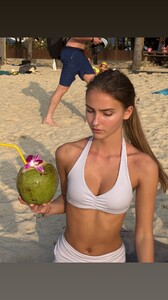 [2026.02.09] corneliazeile's2026-2-9-5.4.626 story.jpg