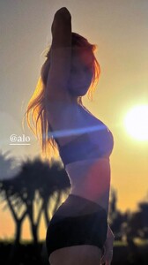 [2026.02.02] stellamaxwell's2026-2-2-20.4.496 story.jpg