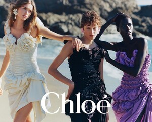 Chloe-SUMMER-26-LOGO-5x4-02.jpg
