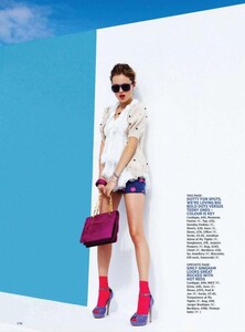 Cosmopolitan (UK) April 2011 (Beyonce)_0135.jpg