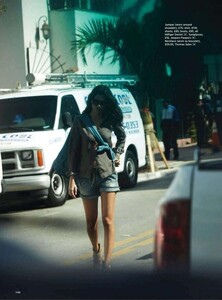 Cosmopolitan (UK) April 2011 (Beyonce)_0145.jpg