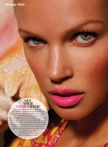 Cosmopolitan (UK) April 2011 (Beyonce)_0173.jpg