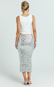 EVenz - Showpo - Hasley_Midi_Skirt_-_Sequin_Bodycon_Skirt_in_Silver_8.jpg
