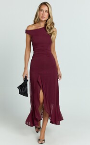 EVenz - Showpo - Judee_Midi_Dress_-_One_Shoulder_High_Side_Split_Dress_in_Wine_004.jpg