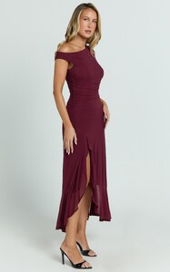 EVenz - Showpo - Judee_Midi_Dress_-_One_Shoulder_High_Side_Split_Dress_in_Wine_007.jpg
