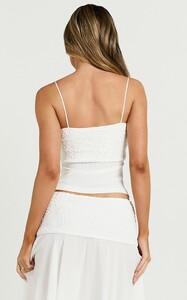 EVenz - Showpo - Lioness_-_Dancer_Cami_in_Snow__08.jpg